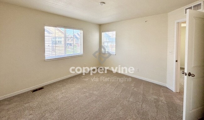 Building Photo - 12874 Jasmine St