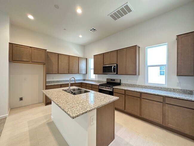 Building Photo - 3341 Esker Rdg Ave