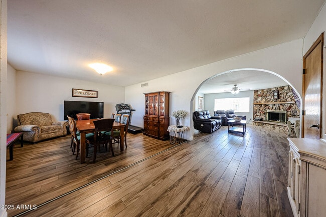 Building Photo - 16227 North 21st St