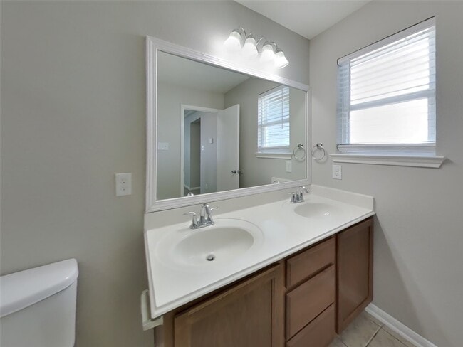 Building Photo - 19325 Cascade Green Ct