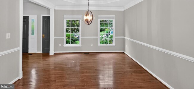 Building Photo - 6933 Sandy Creek Ct