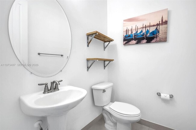 Building Photo - 1052 SW 113th Way