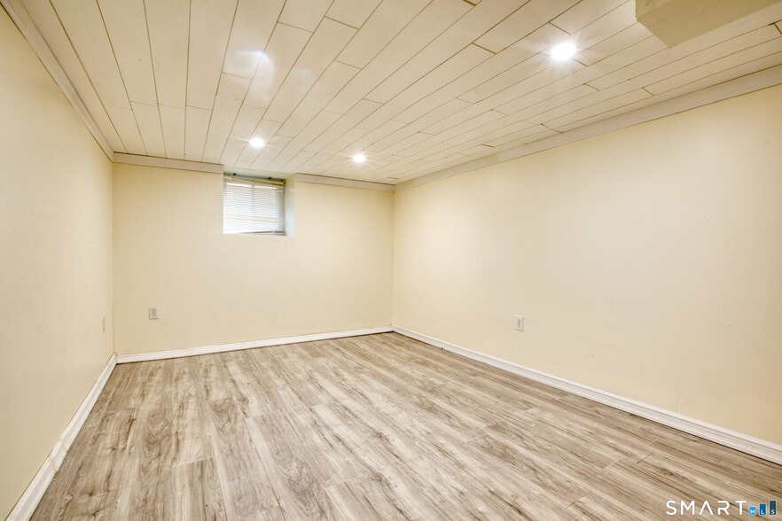 Bedroom 3 - 24 Hollow Wood Ln