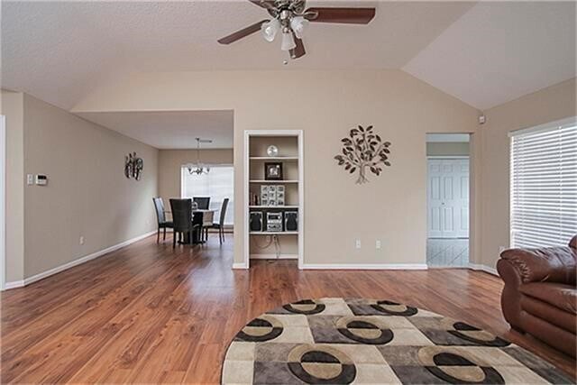Building Photo - 7210 Greenwood Point Dr
