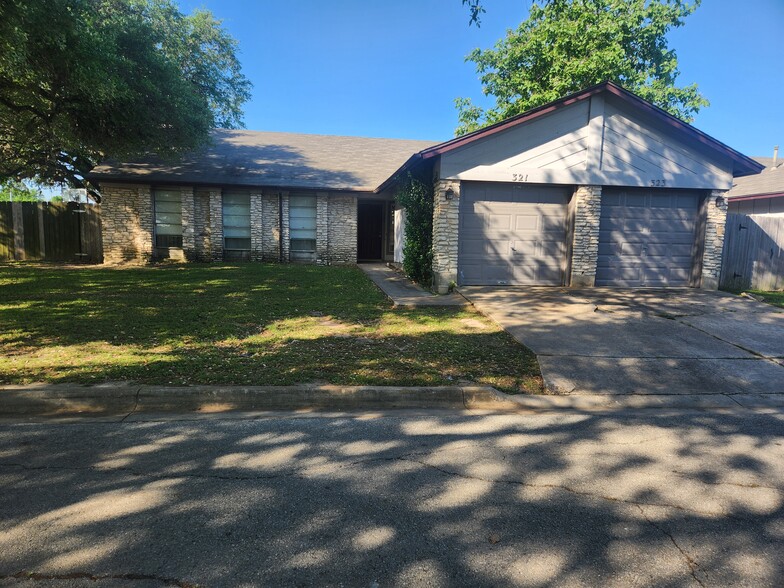 Duplex - River Oaks Apartments
