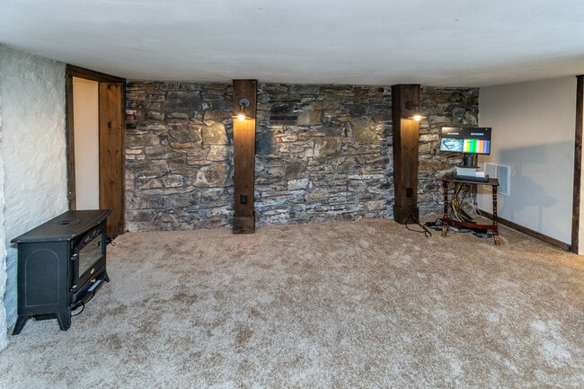 Building Photo - 59 S Franklin St