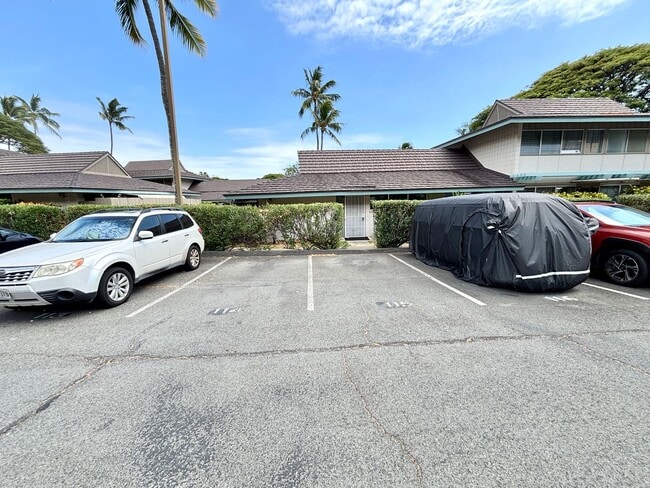 Building Photo - Newly Renovated 3BR/2BA Townhouse at Waial...