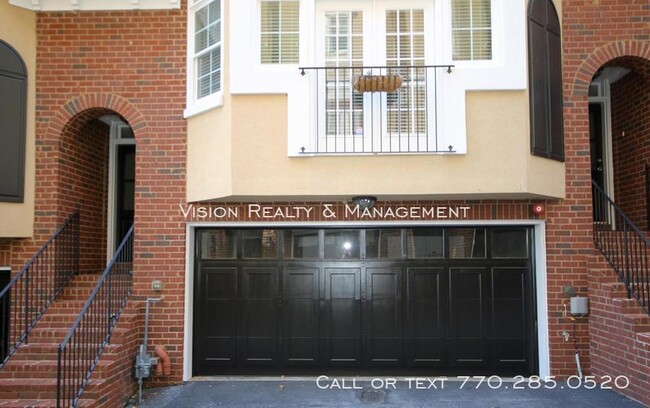 Building Photo - 829 Clifton Heights Ln.- Luxury Townhome
