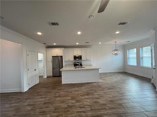 Building Photo - 2708 Volpe Dr