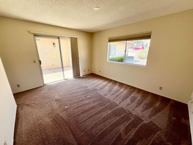 Building Photo - Welcome to your new home in the heart of Pacific Beach!