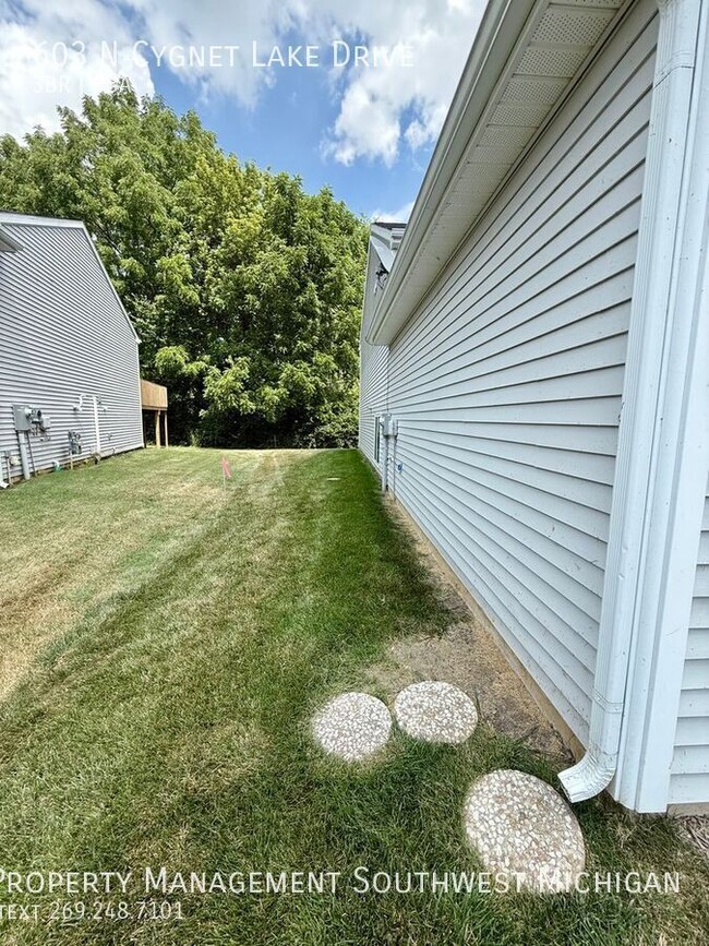Building Photo - 603 Cygnet Lake Dr