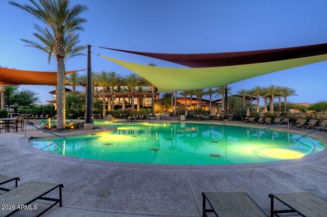 Building Photo - 12725 W Dale Ln