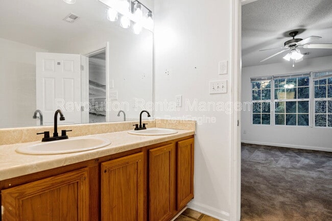 Building Photo - 8520 Kaden Dr