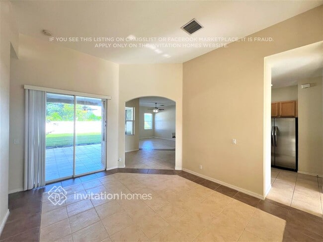 Building Photo - 4514 SW Calloway St