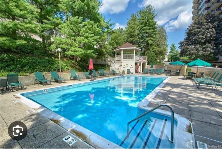 Pool - 25 Rockledge Ave