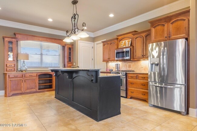 Building Photo - 814 Flambant Dr