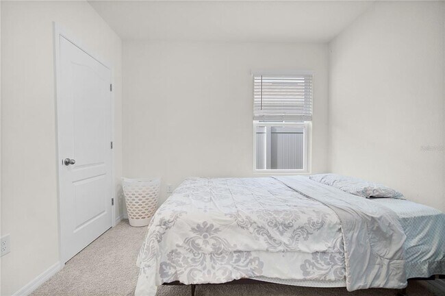 Building Photo - 1749 Southfork Dr