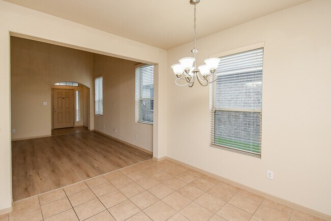 Building Photo - 2106 Harmon Crest Ct
