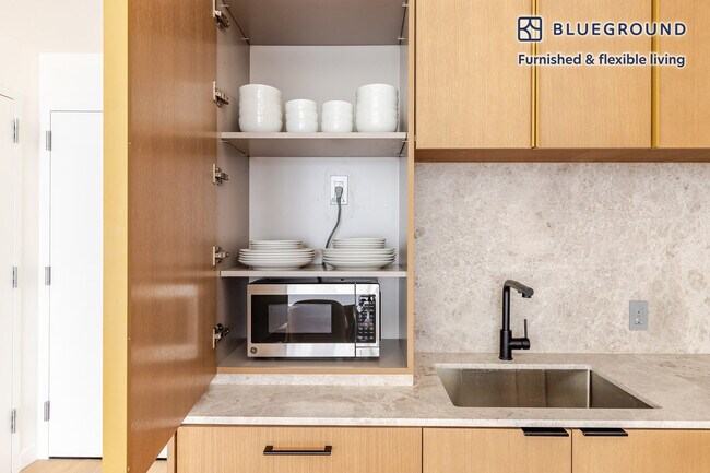 Building Photo - 655 Union St