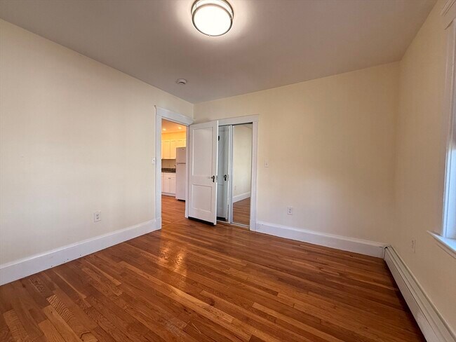 Building Photo - 24 Brook Rd