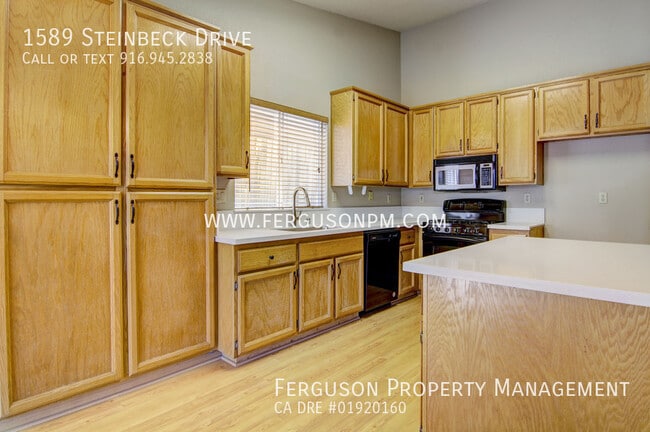 Building Photo - 1589 Steinbeck Dr