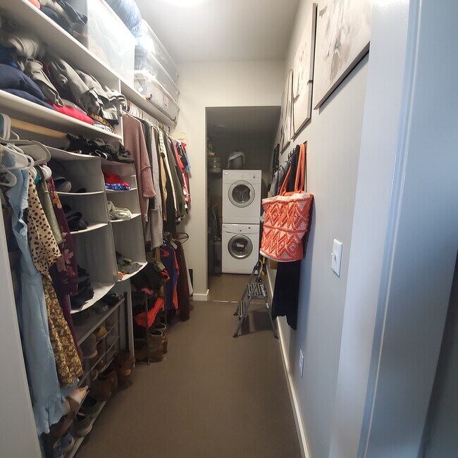 Building Photo - 476 Enterprise Blvd