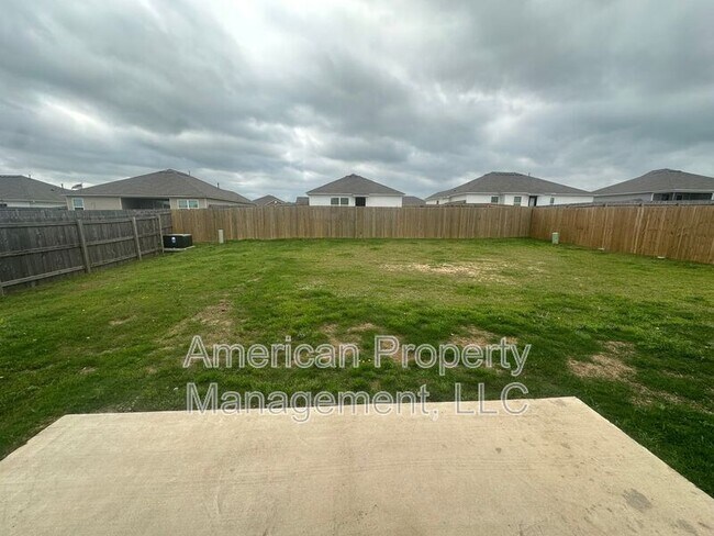 Building Photo - 1107 W Abilene Rd