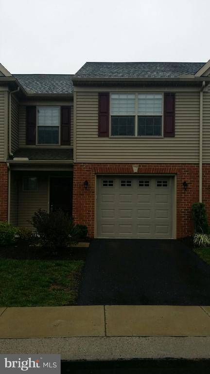 Building Photo - 111 Stonecrest Ln