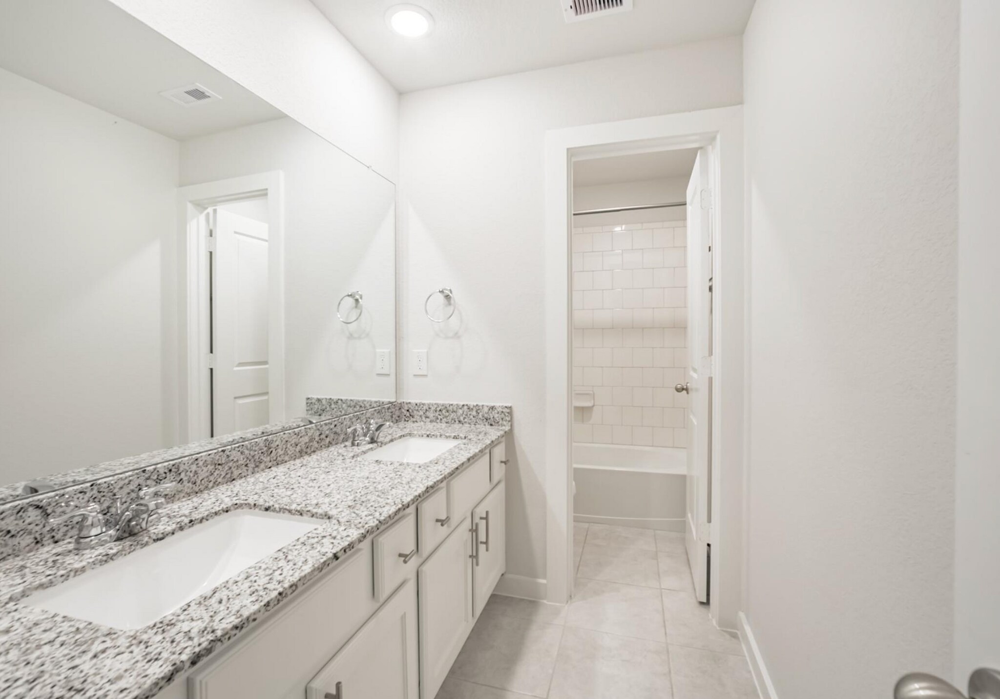 Building Photo - 27028 Hidden Rock Ct
