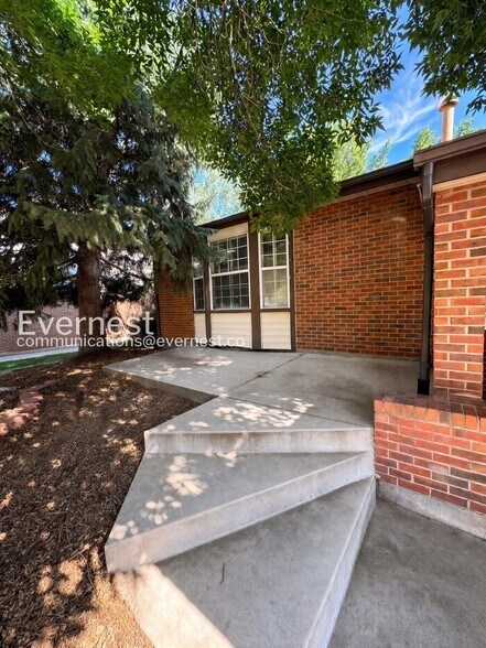 Building Photo - 9695 W 81st Ave