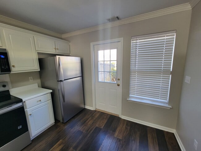 Building Photo - Bay Hill - Columbia County