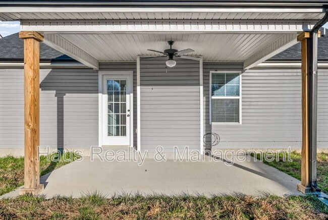 Building Photo - 1514 Fredrick Dr