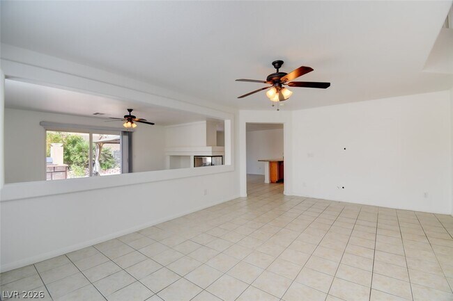 Building Photo - 10931 Carberry Hill St