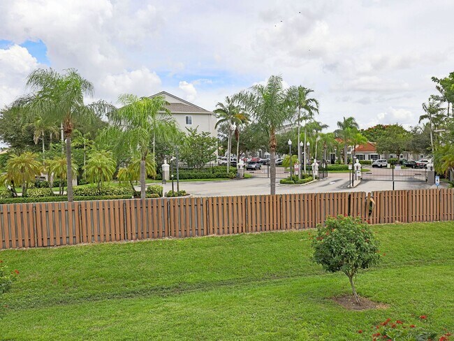 Building Photo - Mystic Gardens 5303-315 Summerlin Rd Fort ...