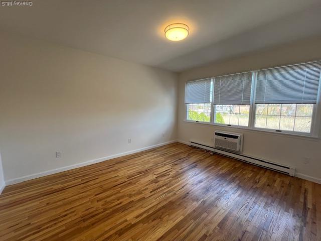 Building Photo - 56 Sintsink Dr E