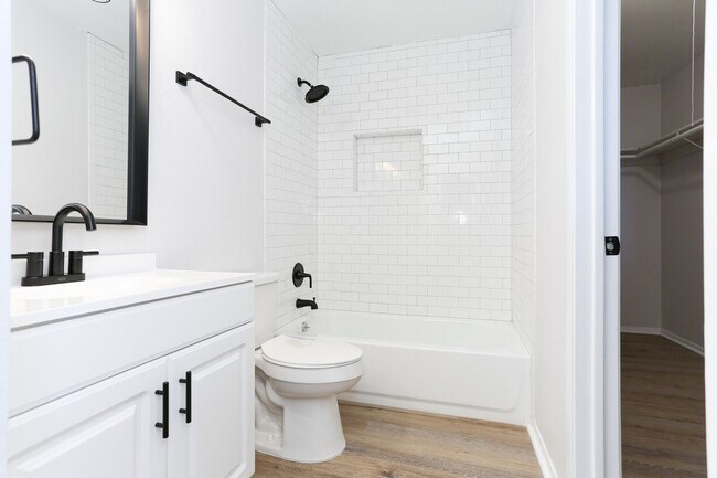 Building Photo - RENOVATED 3-BEDROOM HOME IN CONVERSE, JUDS...