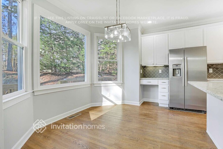 Building Photo - 1201 Bavarian Wood Close