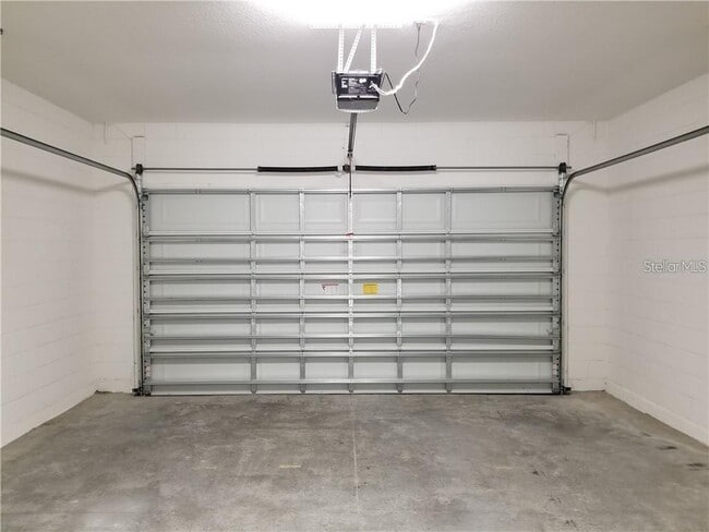 Building Photo - 16942 Tradewind Pt