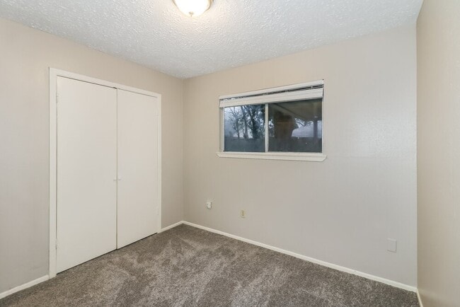 Building Photo - 14214 Bateau Dr