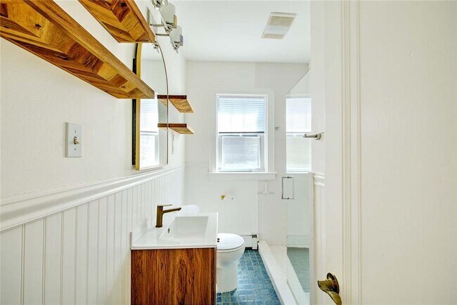 Building Photo - 91 4th St