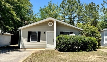 Building Photo - Cozy Living in a Quiet Augusta Community