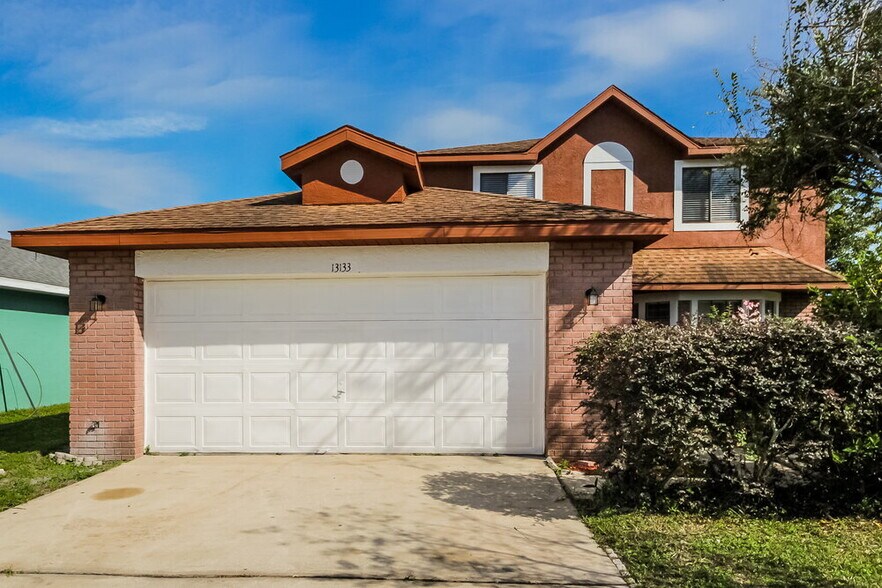 Primary Photo - 13133 Boulder Woods Cir
