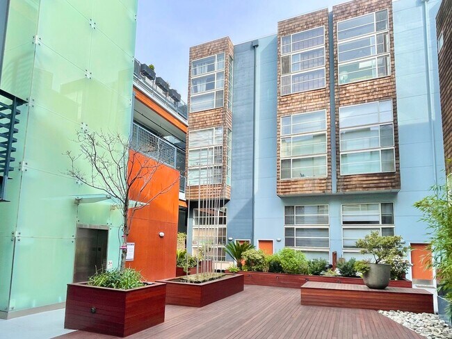 Building Photo - 175 Bluxome St
