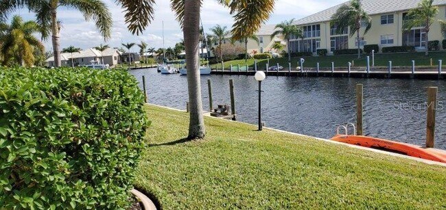 Building Photo - 3920 Bal Harbor Blvd