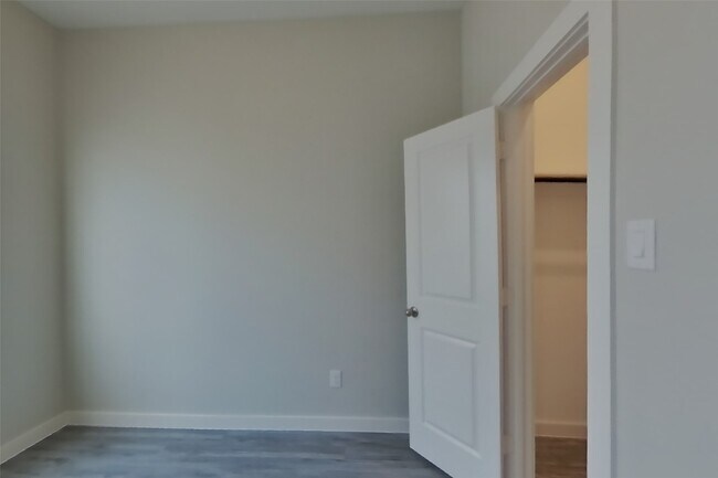 Building Photo - 22616 Terrazzo Dr