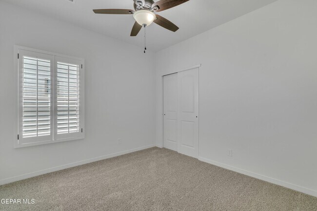 Building Photo - 14936 Hill Ridge Ct