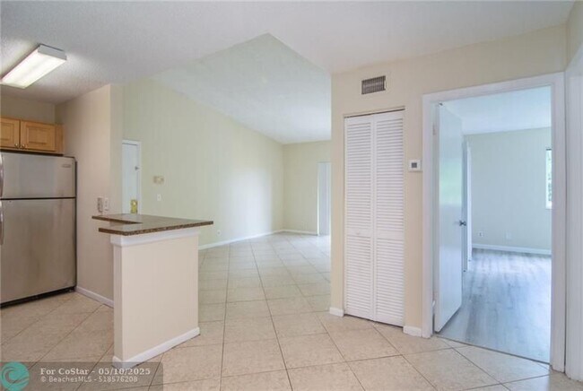 Building Photo - 10701 Cleary Blvd
