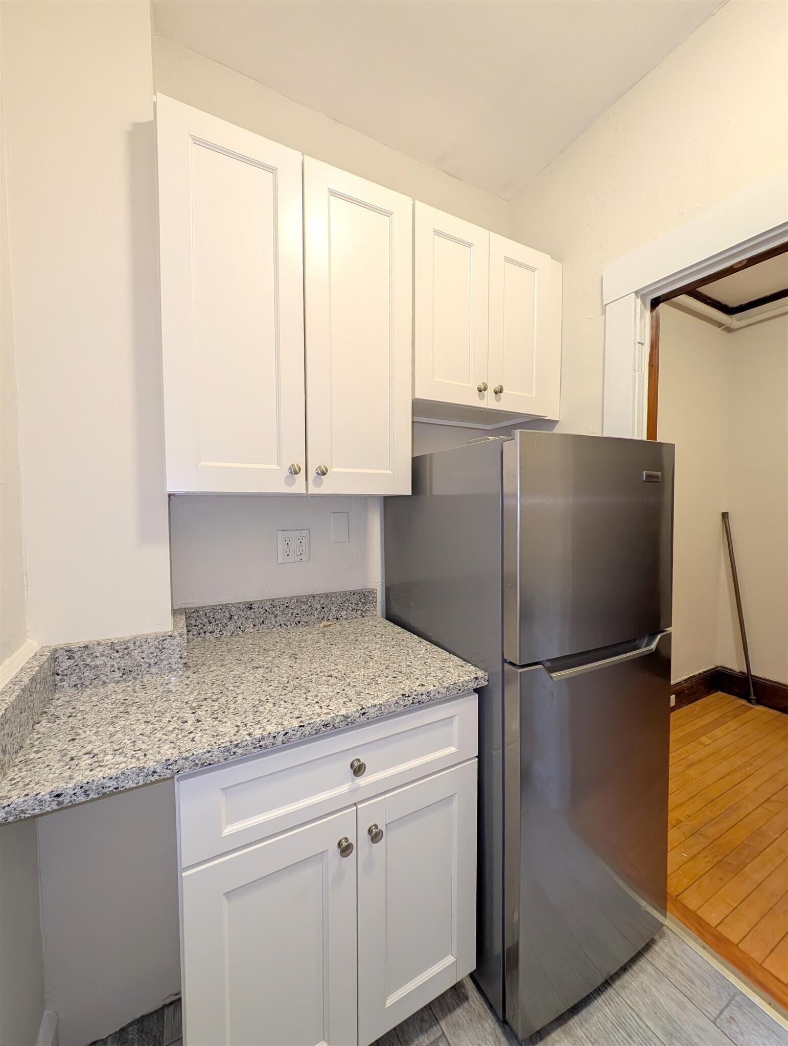 Building Photo - 7 Linnaean St