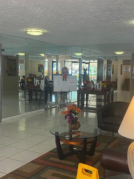 Building Photo - 3090 N Course Dr