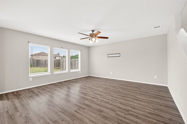 Building Photo - 26107 Idleford Ln